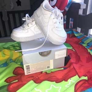 Like New Toddler Air Force 1 *box included*